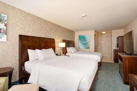 Hilton Garden Inn - 4