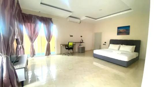 Tokman Inn - 113