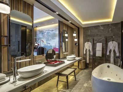 Swissotel The Stamford - 9