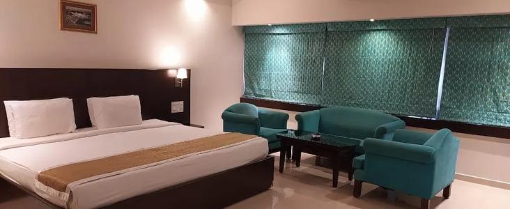 The Curzon Court - 80