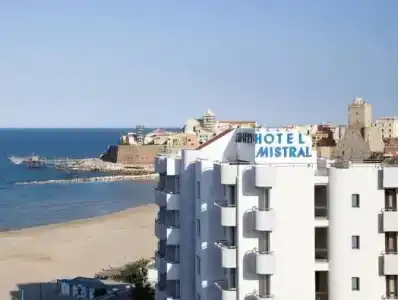 Mistral - 44