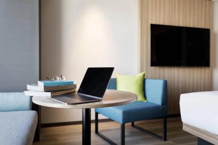 Courtyard by Marriott Osaka Honmachi - 28