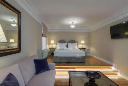Noble Suites - 35