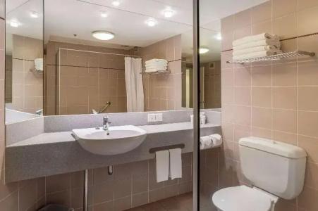 Rydges Esplanade - 129