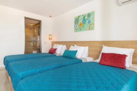 Aphrodite Studios & Suites - 16