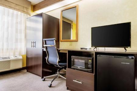 Sleep Inn Airport - 25