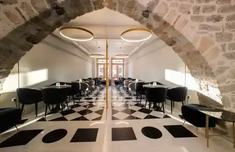 Castellano & Suites - 13