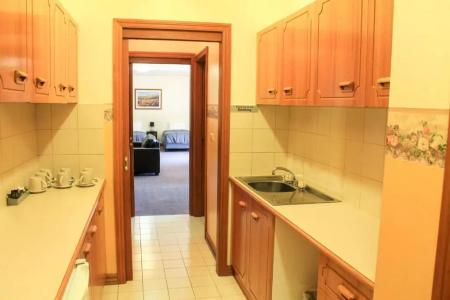 St Georges Motor Inn - 98