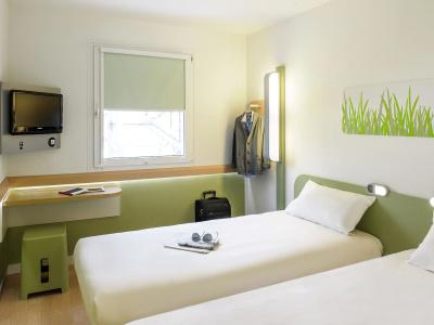 ibis budget Ajaccio - 1