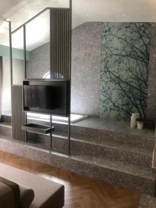 Samira Exclusive & - 72