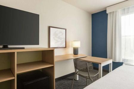 Country Inn & Suites by Radisson Near Universal - 36
