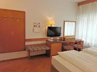 Adria - 43
