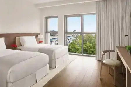 Premier Inn Dubai Al Jaddaf - 6