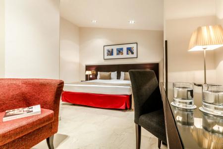 Exe Suites 33 - 10