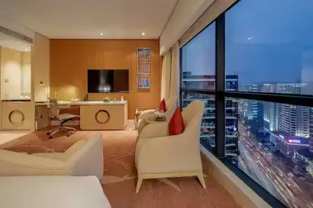 Renaissance Chengdu - 100