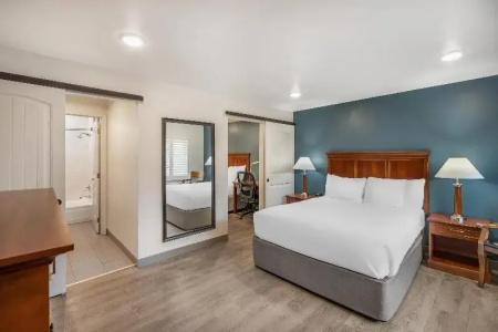 Best Western Plus Clocktower Inn - 134