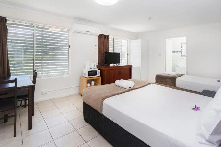 Sunshine Beach - 1