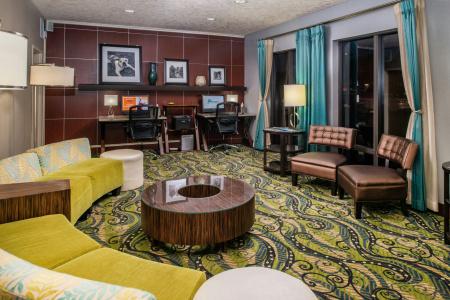 Hampton Inn Eugene - 2
