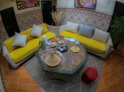 Riad Elias - 9