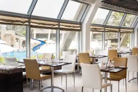 Occidental Sharjah Grand - 11