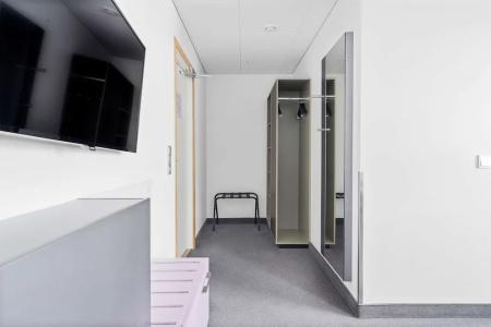 Best Western Plus Airport - 79