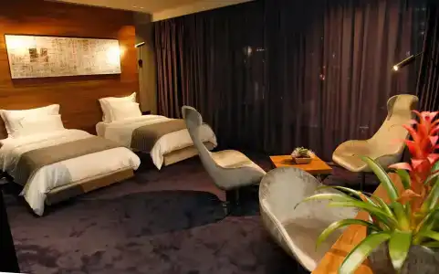 Ambasador - 4