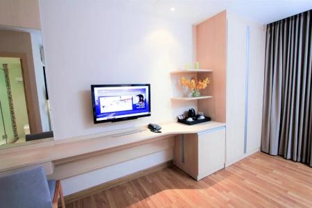 Petals Inn - 126