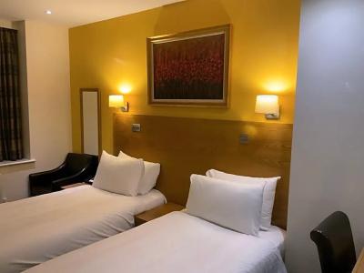 Regency Parkside - 24
