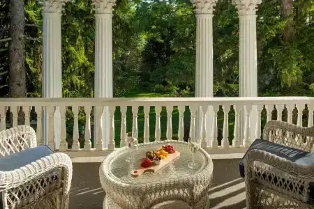 Albemarle Inn - - 41