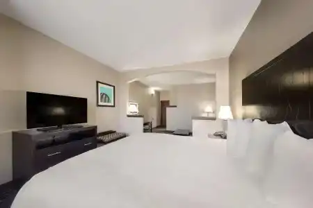 SureStay Plus by Best Western - 2