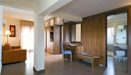 Suites & Residence - 115