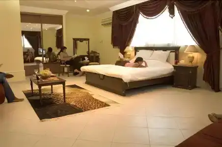 Al Muntazah Plaza - 6