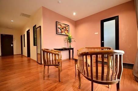906 Riverside - 29