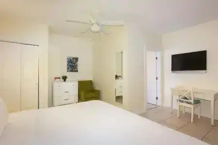 Southernmost Inn Adult Exclusive - 31