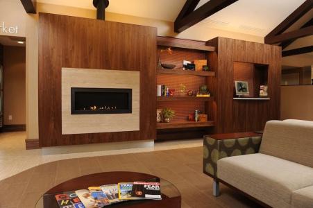 Courtyard East / Penfield - 14