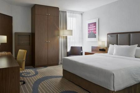 Courtyard by Marriott Wiesbaden-Nordenstadt - 1