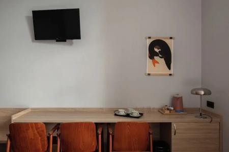 Corner - 28