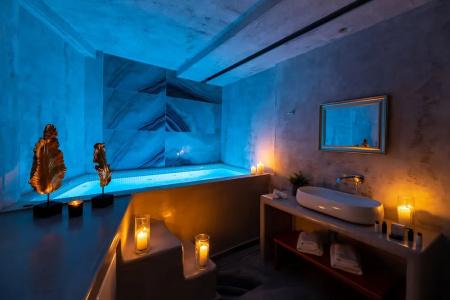 Daydream Luxury Suites - 122