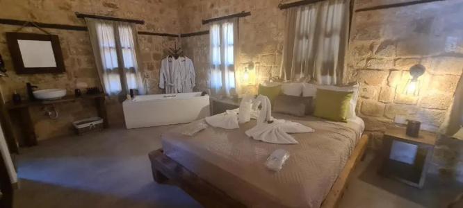 Ancient Knights Luxury Suites - 46