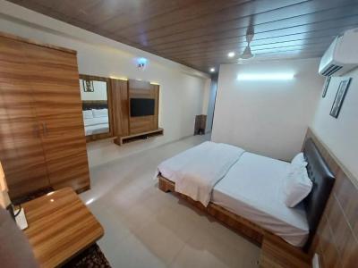 Star Inn - 57