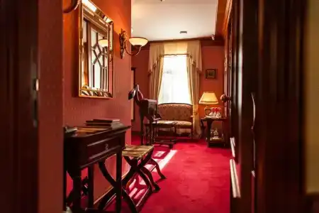 Tb Palace & Spa - 48