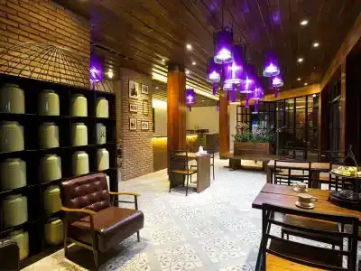 Nakorn De Hip - 14