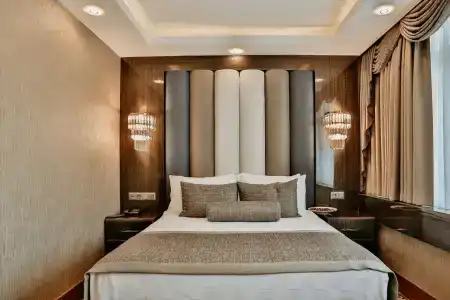 GRAND LARK - 26