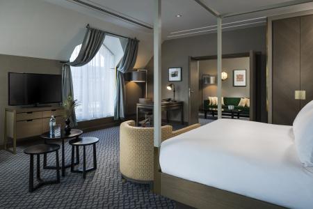 Hilton Vienna Plaza - 12