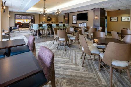 Hampton Inn West - 28