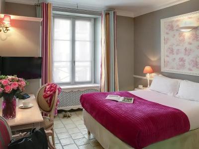 Hôtel Saint Martin Bastille - 76