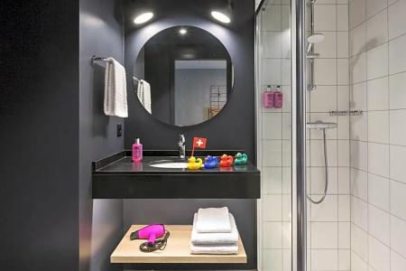 Moxy Lausanne City - 22