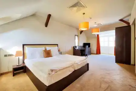 Ipoly Boutique Rooms & Suites - 4