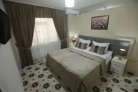 Sumaya - 40