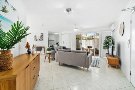Markham Court - 37